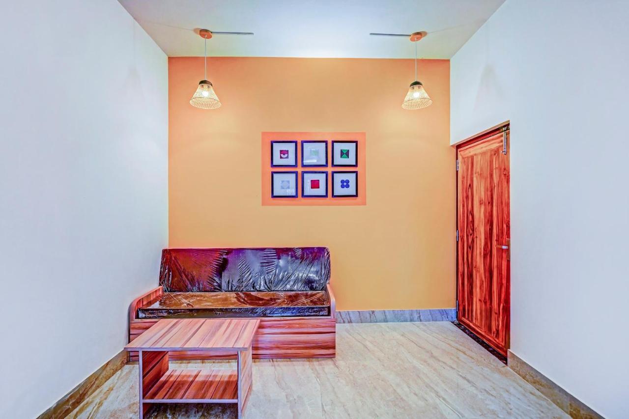 Oyo 79233 Hotel Hive Stays Kochi Exterior foto